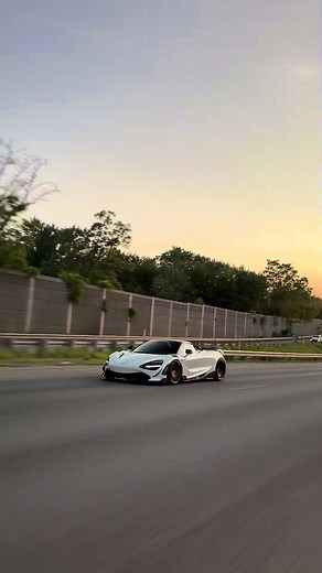 RYFT Mclaren 720s: The Ultimate Supercar Experience