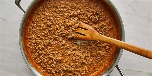 This 4-Ingredient Meat Sauce Makes Dinner Instantly Easier