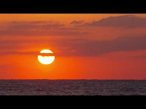 TimeLapse213 【無料素材】日の出・朝日の動画 ダルマ太陽 雲のタイムラプス動画