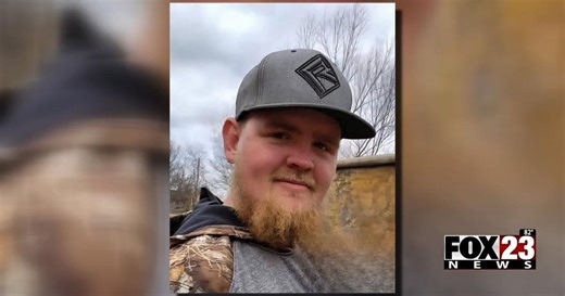 Fallen firefighter's memorial procession goes through Tulsa