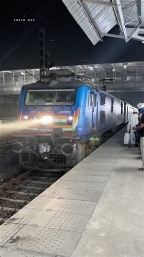 🚂12653 MS–TPJ Rockfort SF Express arrives at TBM | RPM WAP-7 🔥#indianrailways #wap7