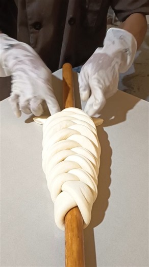 Easy Dough Shaping Technique📌 #germanybread #americanfood #germanyfood