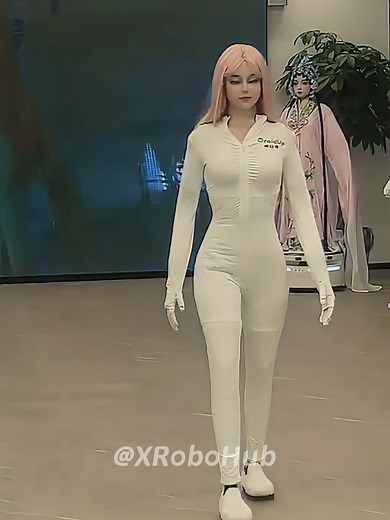 Meet Moya: The World's First Fully Bionic Humanoid