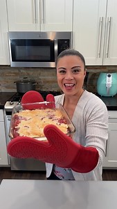 19K views · 288 reactions | Easy one pan strawberry cobbler Olivia uses frozen strawberries, sugar, cinnamon, sugar cookie mix and butter to make a delicious dessert. This original video was produced by Life with Coco, Network Media LLC and Olivia | Home Hacks & Easy Snacks | Facebook
