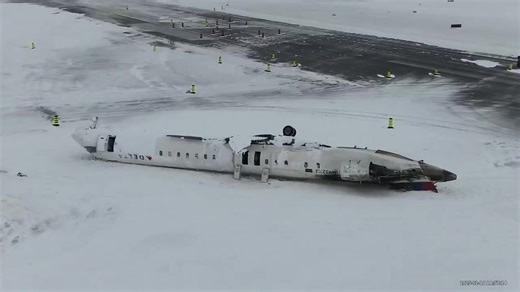 Aerial view of the Endeavor Air CRJ-900 accident in Toronto. By TSB Canada #DL4819 #deltaairlines #avgeek | Airways Magazine