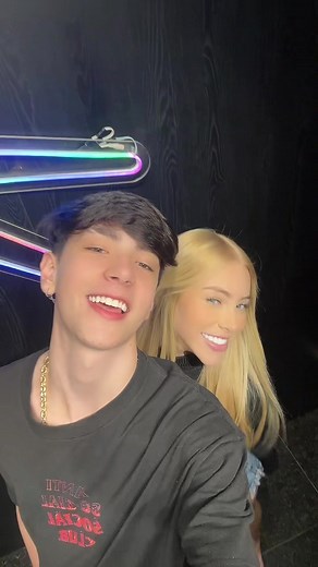 Loirinha do TikTok - Zanella e suas interações com diversas personalidades