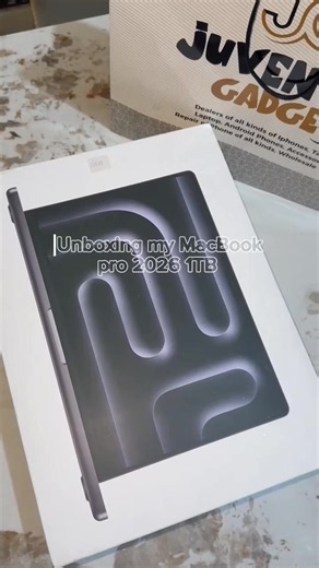 MacBook Pro 2026 M5 Pro Unboxing — 16GB 1TB Review