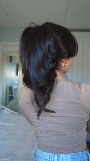 Bouncy Ponytail Tutorial for a Stylish Look