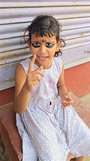 Introducing the "VitaWear SmartBand," a next-generation wearable gadget🎉