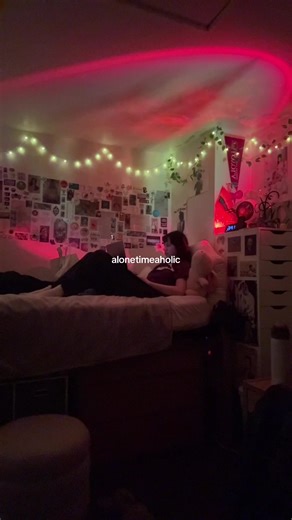 i love alone time in my room 🫶 #cozyroom #roomtour #aesthetics #bedroom #fypシ