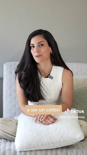 🌟 Sí puedes despertarte más tarde⏰ Si tu hija es una Alondra que en su genética este la predisposición a levantarse muy temprano y tener mucha energía a esa hora puedes ayudarla a levantarse más tarde entendiendo la ciencia del sueño.😴 En este video te comparto unos tips y también tengo un PDF con más consejos que son fáciles de seguir para cualquier edad. 🤍 Este PDF normalmente tiene un costo ahorita si comentas con un emoji te mando el link para que lo descargues GRATIS!!!!! 👀 #DecisionMat