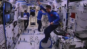 How do astronauts conduct experiments, do exercise and drink water? Youths from China's Hong Kong chatted with the country's three astronauts in space in real time. #GLOBALink | China Xinhua News