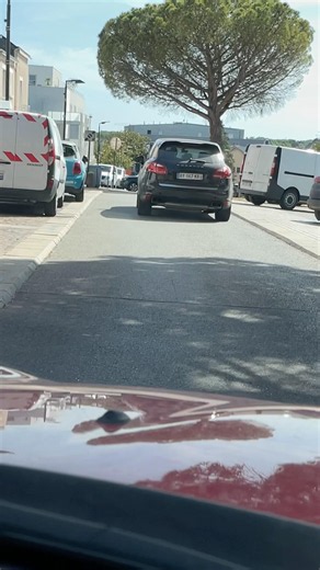 PORSCHE CAYENNE 958 vu à Nantes #porsche #porschecayenne