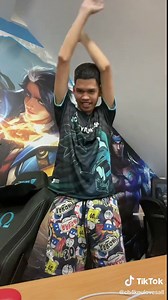 Chaknu's Happy Paders Days Jersey Moment