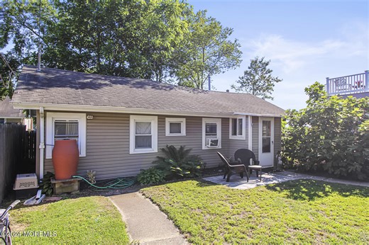319 13th Ave #C Back House, Belmar, NJ 07719 - MLS 22600320 - Coldwell Banker