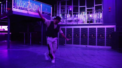 U-Turn Dance Performance by Usher