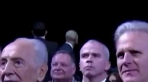 Obama's security guard EXPOSED as a shapeshifting reptilian