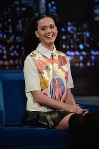 Katy Perry on 'Late Night With Jimmy Fallon' • CelebMafia