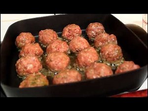 Homemade Gravy and Meatballs