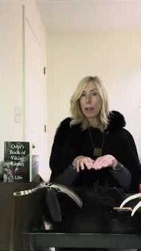 HOW TO PERFORM ONE RUNE DIVINATION | Invoke The Norns | Norse Paganism, Runes, Magic