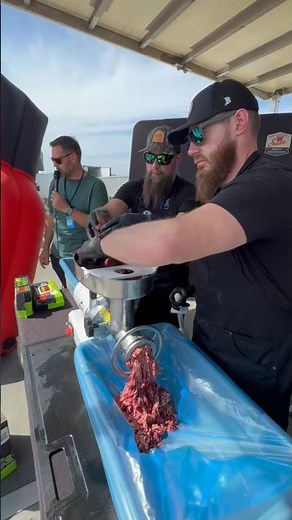 Making Tajima Wagyu Beef Sausage at ‪@meminmay‬ 🔥🔥🔥 🔪🥩 #thebeardedbutchers #meat #shorts