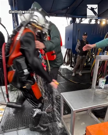 Keegan Ellis is doing a training excercise for a quick ascent scenario 🌊 | GreatestHighlights