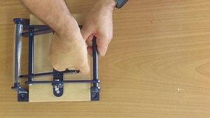 Linocut Press Machine – Lino Printmaking Tool for Relief & Block Printmaking – Manual Tabletop Art Press for Linoleum & Woodcut - A4 Size (11.8" x 8.7") Blue