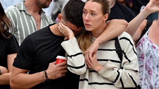'He's a national hero': Sydney residents praise man who intervened in Australian shooting