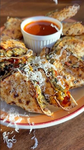 Spinach-Ricotta Matzo Pockets are a Passover DREAM 🤤