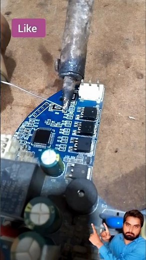 Easy Remove SMD Resistanc With Iron soldering.