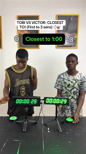 Tobi vs Victor: The Ultimate Time-Distance Clash! 🎯⏱️ Tobi vs Victor matching internal clocks against a hidden target! ⏰ We rank their scores by pure precision—whoever hits closest to the exact time wins the face-off, while the furthest score loses the round. Watch who chokes at the buzzer! Comment your prediction below 👇 #moonsquad #indoorgames #challengevideo #fyp #tiktokviral