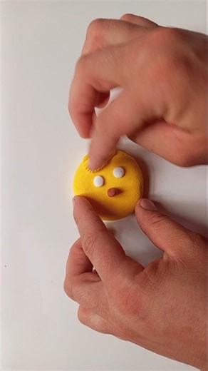 Cute Plasticine Chick 🐥 #plasticine #clayart #diyclay #handmade #claycraft #cuteart #plasticineart