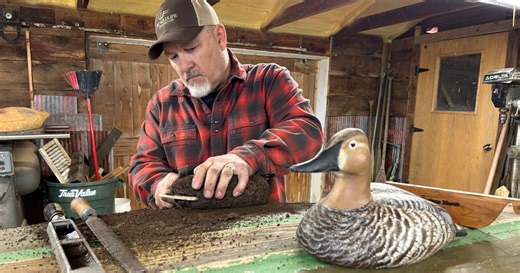 A Wisconsin decoy duck carver keeping a tradition alive