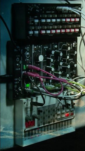 korg sq1 make noise 0-coast korg volca sample #modularsynth #synthjam #soundscapes #sounddesign