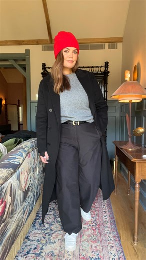 Outfit of the day! Let me know if you’re a fan of a cropped sleeve jumper? | Bryony Blake