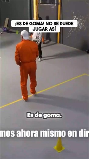 Es de goma😆. Sígueme para más clips así 👏 #humor