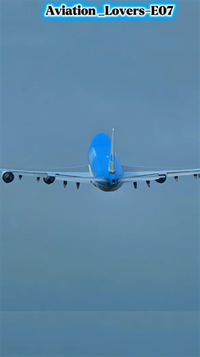 KLM Airways Boeing 747-400 takeoff 👑💪💪🤗🤗✈️💫💖💖#KLM747#KLMQueenOfTheSkies#AviationLovers