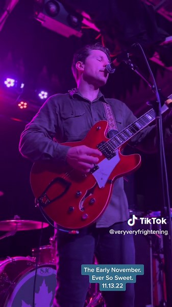Ever So Sweet - The Early November #eversosweet #aceenders #theearlynovember #elderemo #early2000s #livemusic #ferndalemichigan @theearlynovember