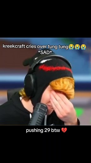 KreekCraft Cries Over Tung Tung - Emotional Roblox Moment