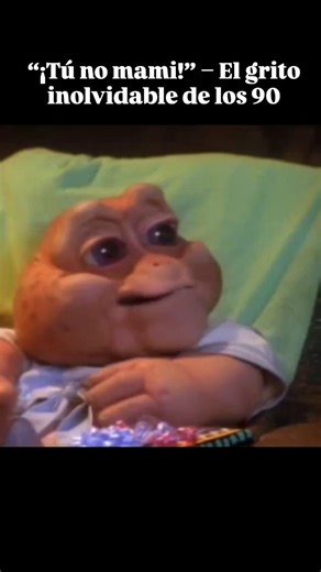 ¿Quién no recuerda a Baby Sinclair gritando “¡tú no mami!” cada vez que veía a su padre? Dinosaurios fue una de esas series noventeras que nos hizo reír a carcajadas y que, a día de hoy, sigue sacándonos una sonrisa. Arrancamos nuestro homenaje por el Día de la Madre con este clásico que conquistó nuestras tardes frente a la tele. ¡Vivan las madres… y la paciencia que tienen! #DíaDeLaMadre #Dinosaurios #BabySinclair #TúNoMami #Series90 #Nostalgia90 #TVRetro #MadresConPaciencia #HumorNoventero #A