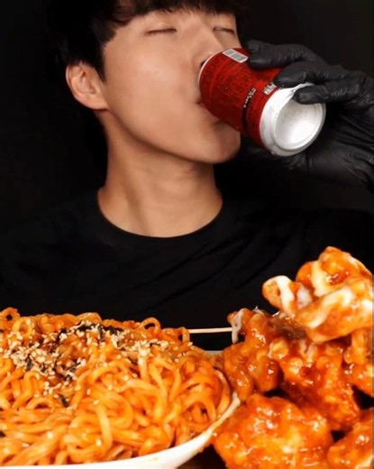 🔥 Spicy Fire Noodles & Korean Fried Chicken Mukbang | Ultimate Chicken Feast!
