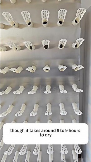 How to Dry Wet Boots Fast: Hot Air vs Cold Air Boot Dryer Explained