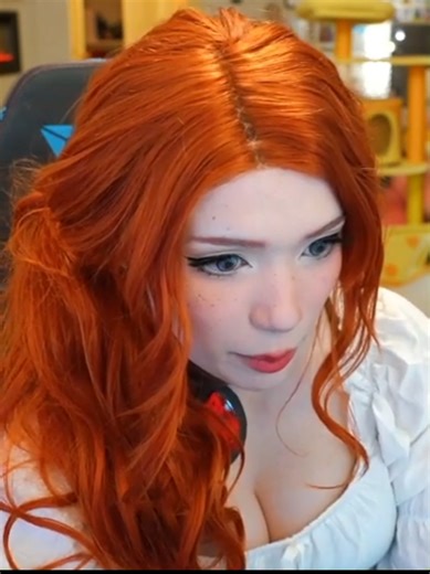 Emiru Elsa Bloodstone cosplay #emiru #twitch #emiruclips #cosplay | emiru