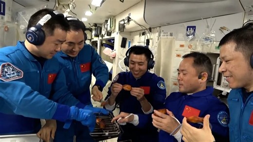 Astronauts Cook Chicken And Steak In Orbit