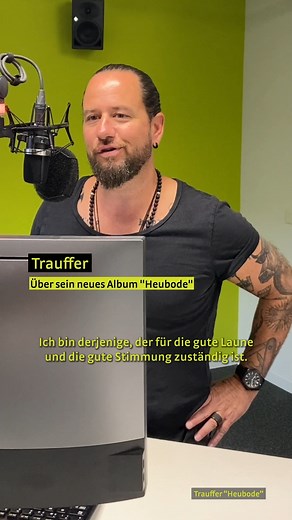 Der Oberländer Musiker TRAUFFER ist zurück mit seinem bekannten Mundart Volksrock. Auch das achte Studioalbum "Heubode" besteht aus Songs mit witzigen Geschichten und fätziger Musik. . . . . #musik #neuemusik #trauffer #oberland #oberländer #mundart #mundartrock #volksrock #album #heubode #spass #echt #authentisch #albumderwoche #neo1 #radioneo1 #radio #region #emmental #oberaargau #numemirsivohie | Radio neo1