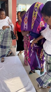 11K views · 287 reactions | Here comes the bride ❤️ Bonny mummies and Kalabari mummies are in the same what’s app group  #TTsUnion Live Coverage @riversbrides Bride @jumbo.grace Planner @eventsby_laura_ Blouse @homahandss Shoe & Purse @accessorize_by_rea Fabrics @georgefabrics_byprogressglobal Cake @reciperiancakes Handfan @beulah_beads_asooke Venue @dahpalladiumhub MC @emceehart Photography @wugado @wugadoweddings Videography @israelfilmz | Rivers Brides | Facebook