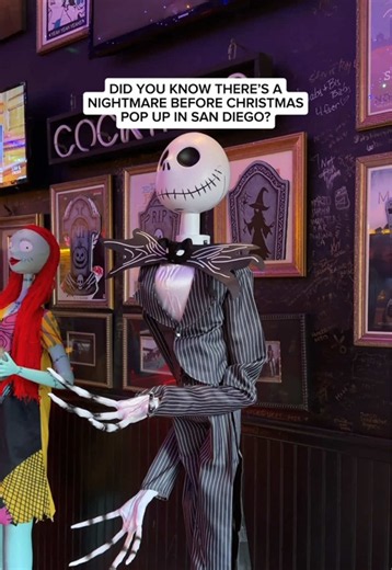 H A L L O W E E N /// San Diego just got its own Halloween Town Werewolf Popup in the Gaslamp has gone full Nightmare Before Christmas, with Jack Skellington, Zero, and Halloween Town décor taking over the entire space through November 2. Here's why everyone's obsessed: 🎃 The transformation: a familiar Gaslamp bar turned into a full Halloween Town, floor to ceiling, with characters and details around every corner. 🍹 Mayor's Margarita: the seasonal cocktail built for the occasion. 🥂 Pumpkin Sp