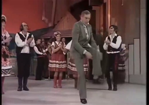 22 reactions · 4 comments |  'Larry Grayson's Generation Game' Saturday 02 December 1978 - 18:45 Time for Larry and Isla to go all Hungarian. #generationgame #LarryGrayson | Bernie Briffa | Facebook