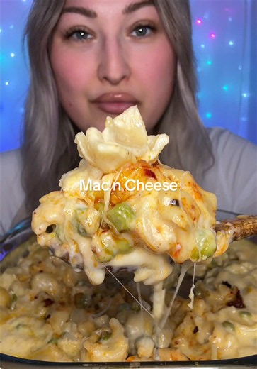 Mac n Cheese ASMR Mukbang — Creamy Mac n Cheese with Chili Crisp