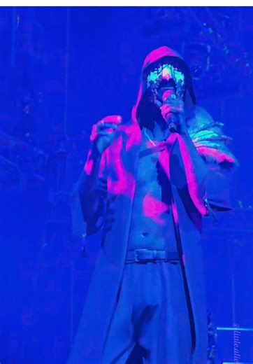 How am I supposed to forget? Dark Signs Sleep Token Budapest Nov’13’24 🎥:@Something #sleeptoken #sleeptokenlive #sleeptokendarksigns #sleeptokenworship